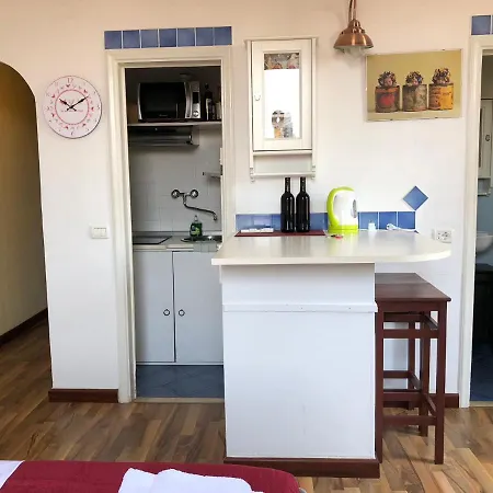 Indipendenza 1 *